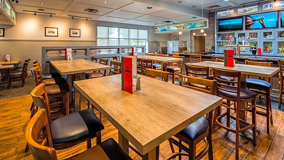 Best Western Plus Guildwood Inn