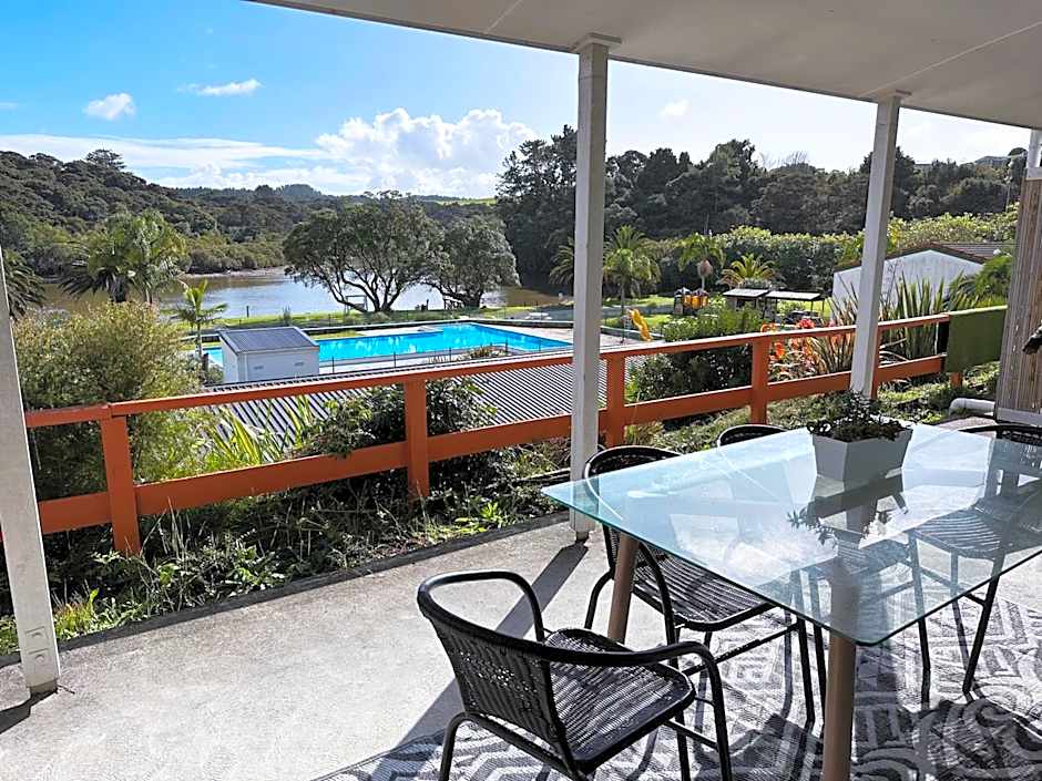 Haruru Falls Retreat