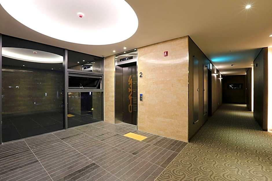hotel gallery