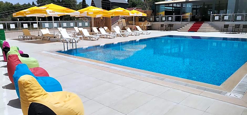 Double Royal Hotel Darica