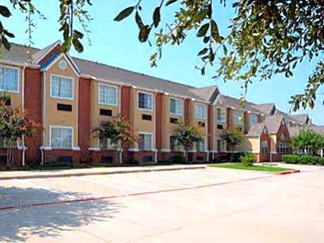 Regency Inn & Suites DFW