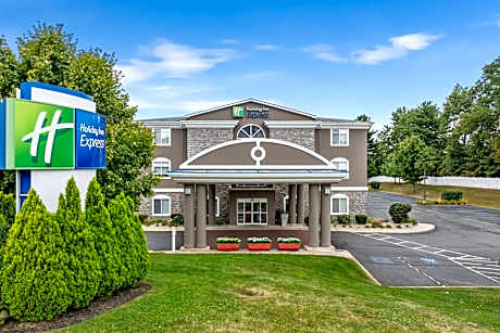 Holiday Inn Express Hartford Newington By IHG