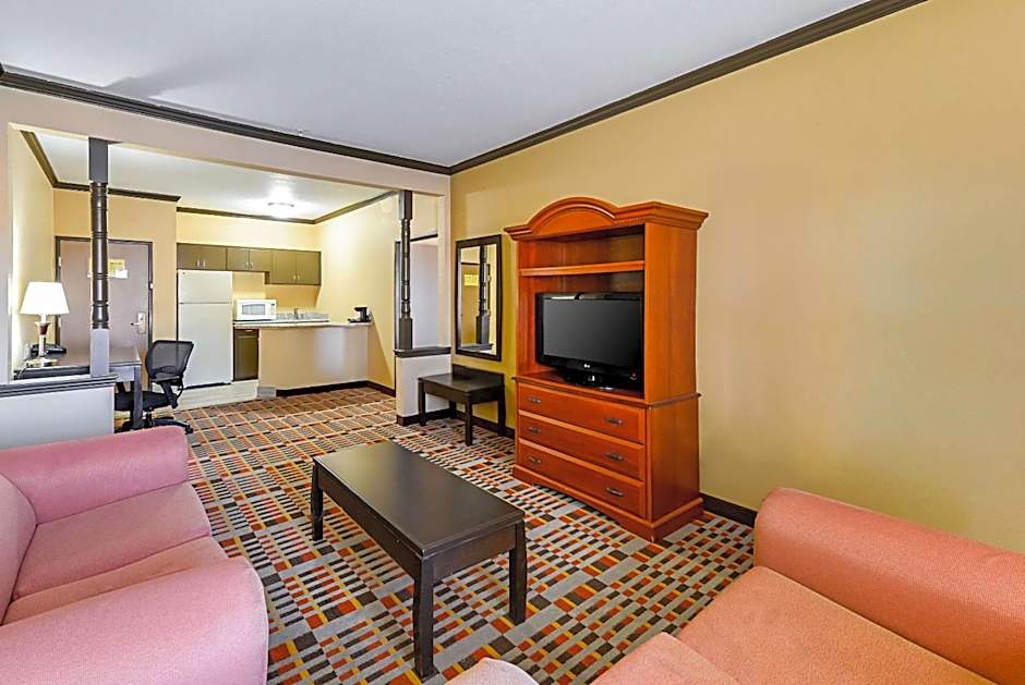 Quality Inn & Suites Lubbock South