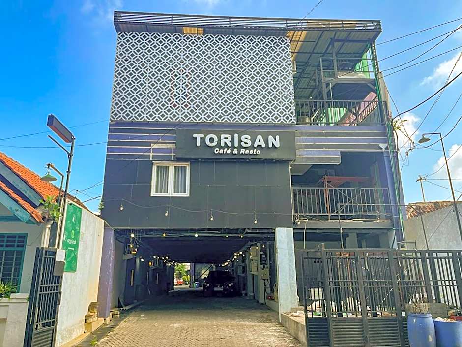 Torisan Hotel By RedDoorz – Semarang, IA
