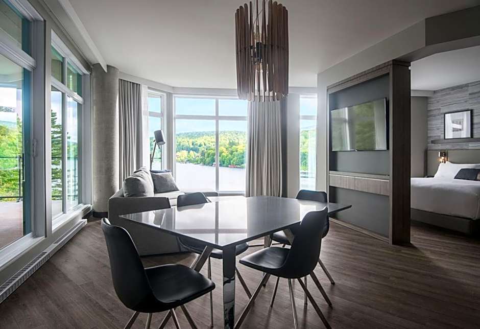 Entourage sur-le-Lac