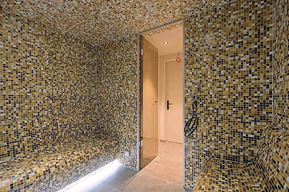 Hotel Central, SPA & LOUNGE BAR