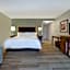 Hampton Inn By Hilton & Suites Milwaukee West