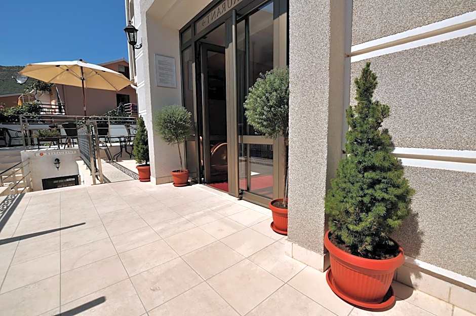 Vila Đurić - Ex Hotel Đurić