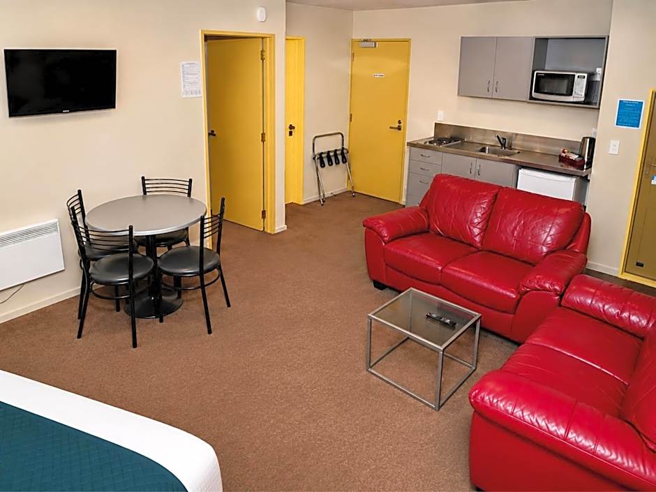 Bealey Avenue Motel
