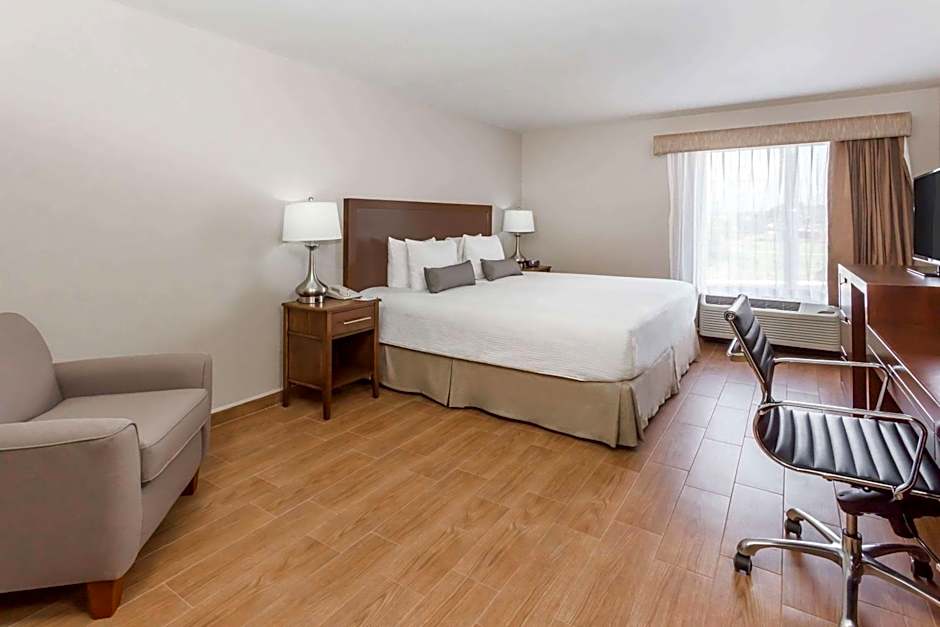 Baymont Inn & Suites Lazaro Cardenas