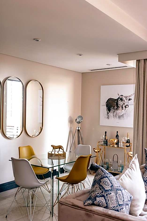 Raphael penthouse 205