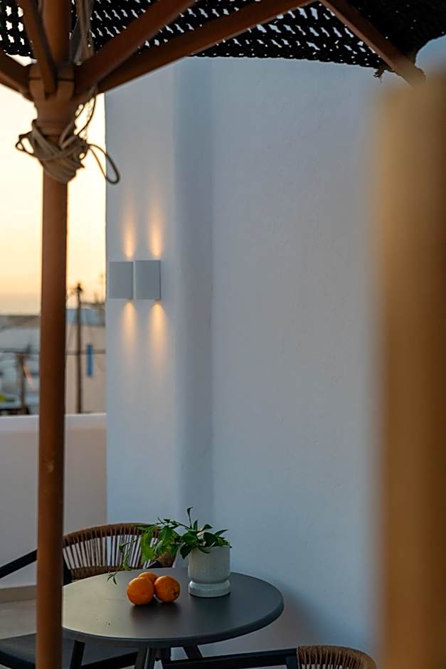 Enalios sunset suites