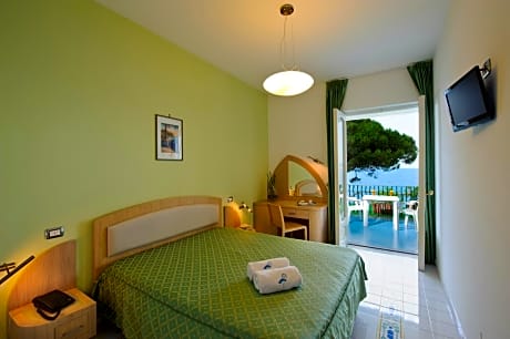 Classic Double Room with Sea View