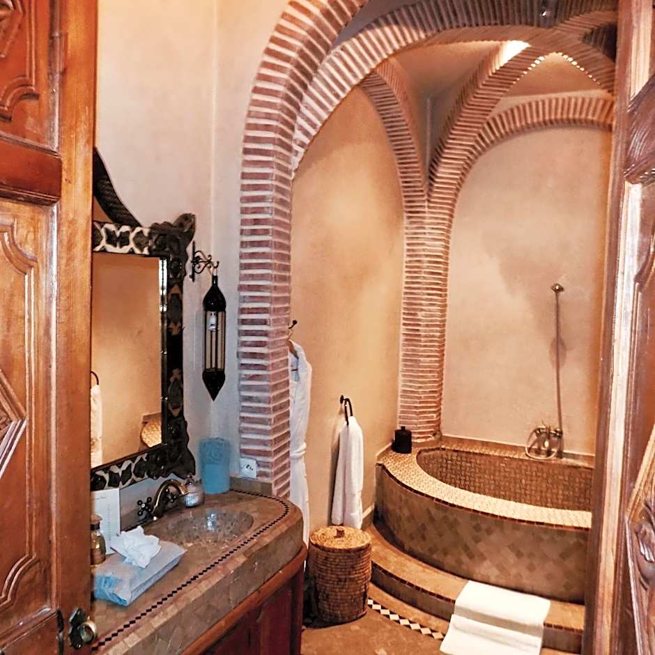 Riad Les Trois Palmiers El Bacha