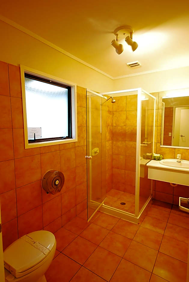 Baden Lodge Motel - PRIVATE SPA Bath