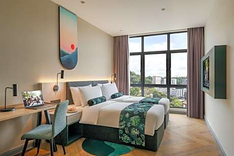 One Bedroom Premier Twin
