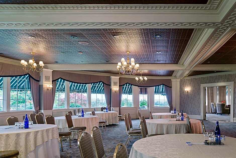 Seaview Hotel, a Dolce by Wyndham