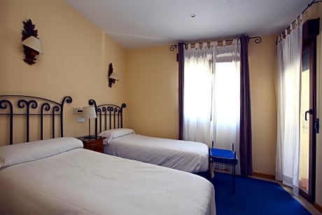 Twin Room with Balcony