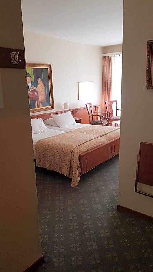 Hotel Century