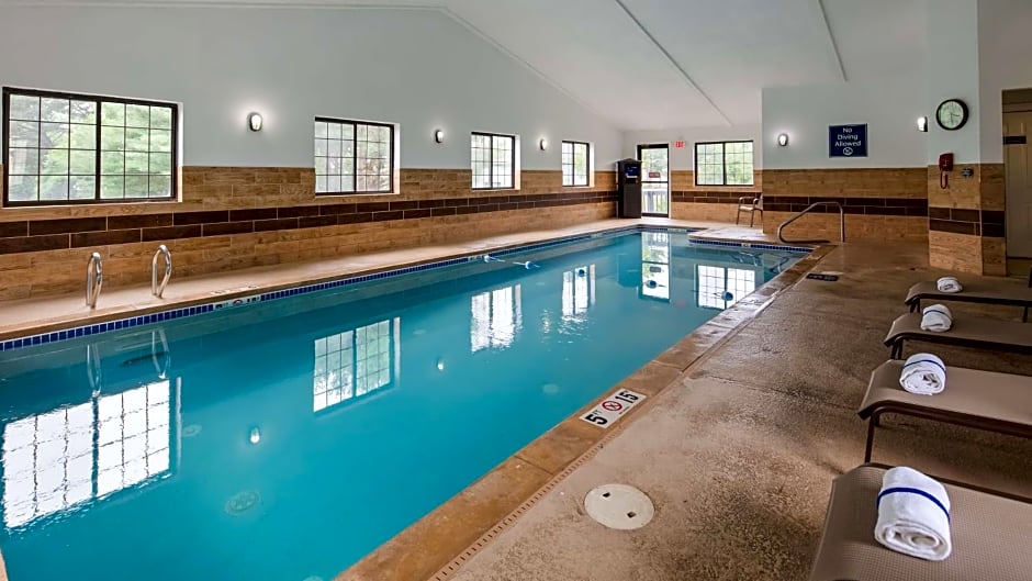 Best Western Hampshire Inn & Suites