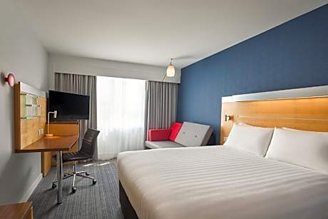 Standard Double Room with Single Sofa Bed and Free Hot Breakfast