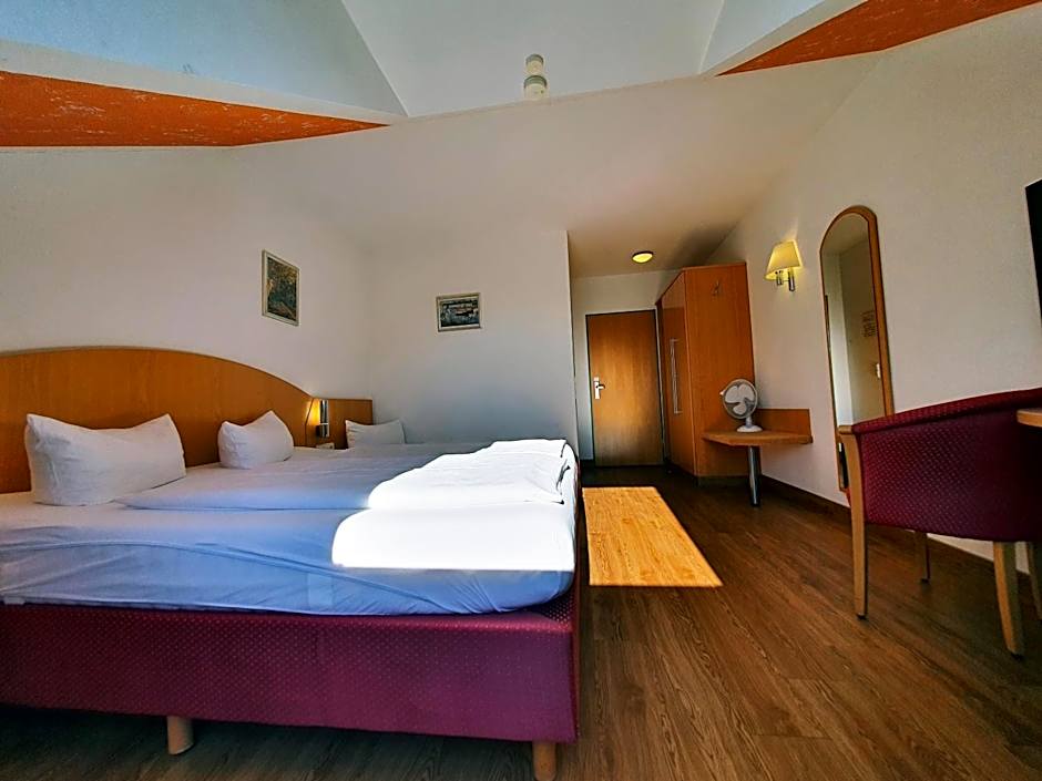 Hotel SunParc - SHUTTLE zum Europa-Park Rust 4km & Rulantica 2km