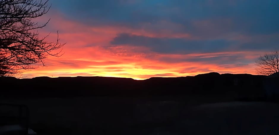 Hotel Cueva Tardienta Monegros-Adults Only