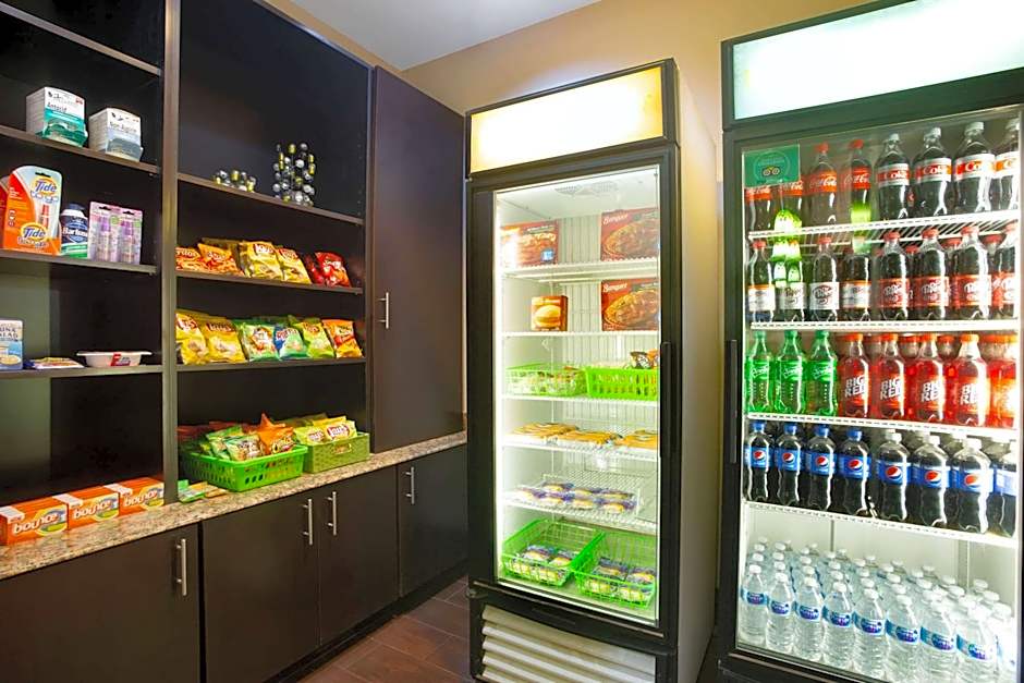 La Quinta Inn & Suites by Wyndham Pearsall