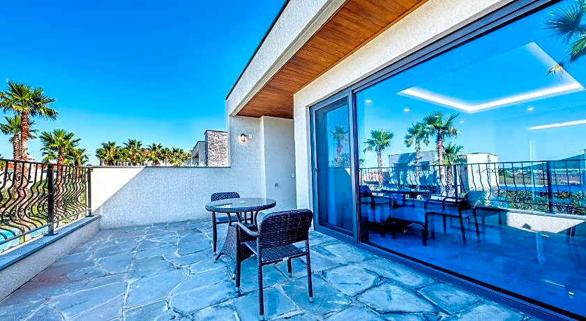 Arts Spa and Pool Villa