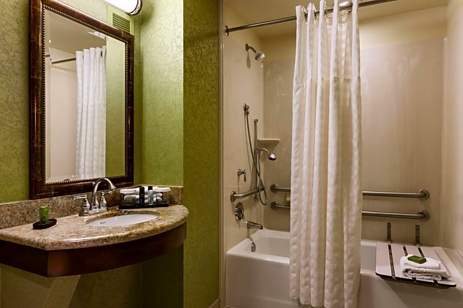 Embassy Suites By Hilton Omaha-La Vista Hotel & Conference Center