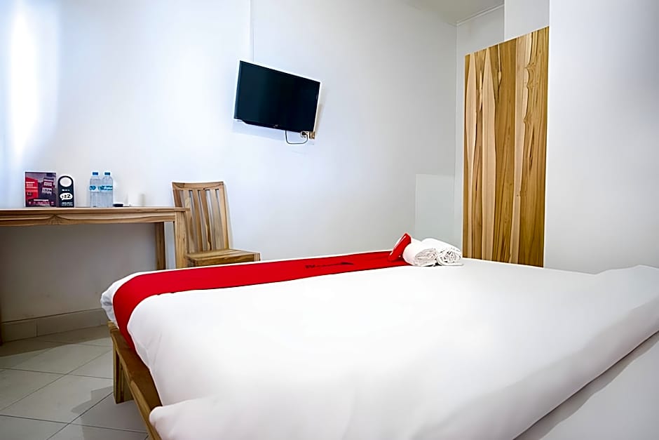 RedDoorz @ Jalan Gatot Subroto Denpasar