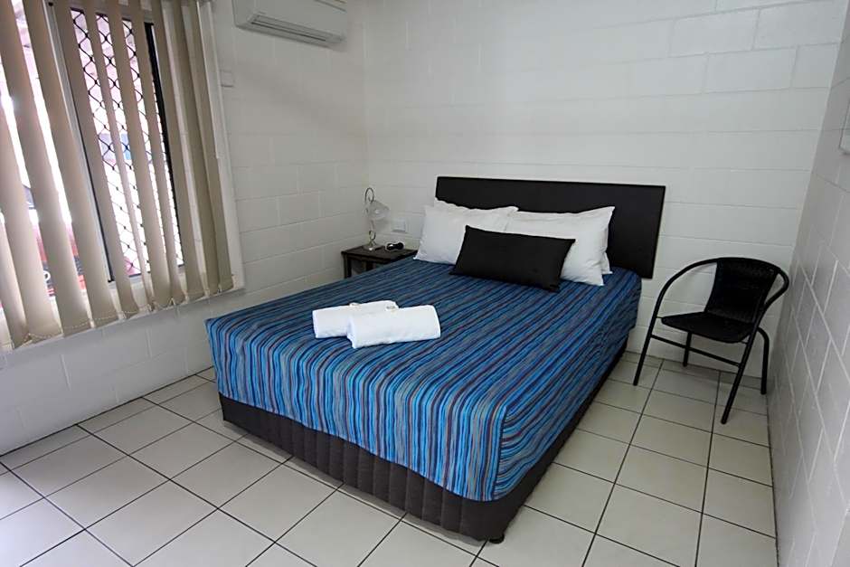 Photo 1 of 4 of Standard 1 Queen Bed