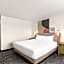 Spark by Hilton Springfield Southwest