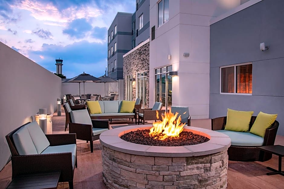 Fairfield Inn & Suites by Marriott Harrisburg International Airport