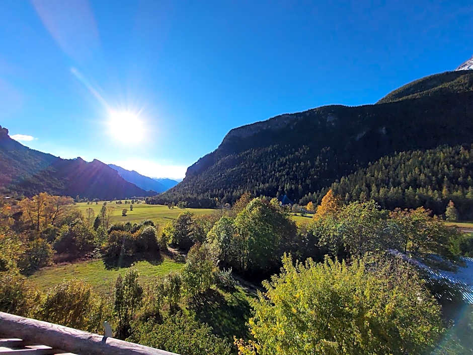 Hôtel Restaurant Gîtes Les 5 Saisons