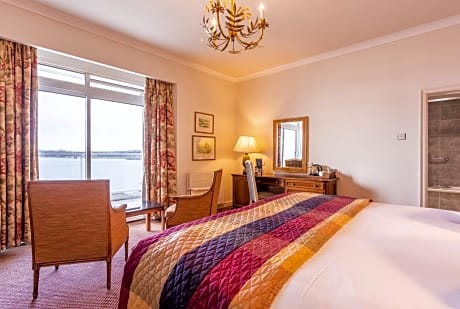 Deluxe King Room with Sea View