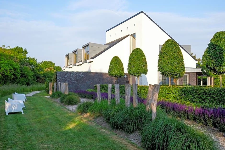 Photo 1 of 34 of Villa Zoutelande