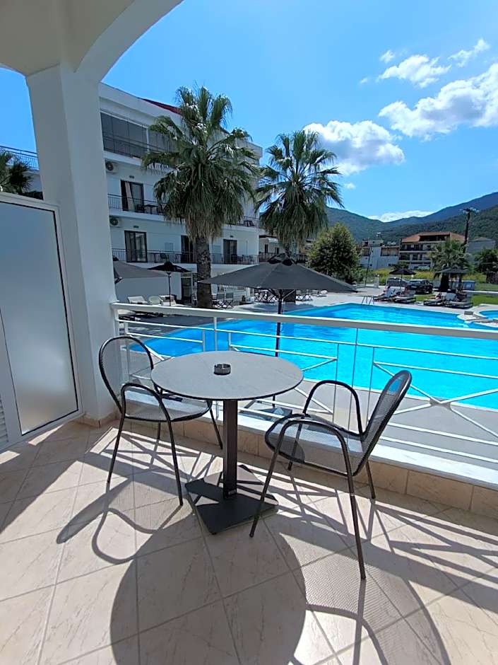 Stavros Beach Hotel