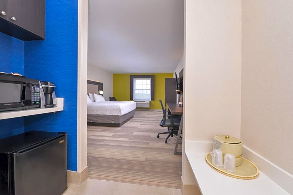 Holiday Inn Express Mystic By IHG