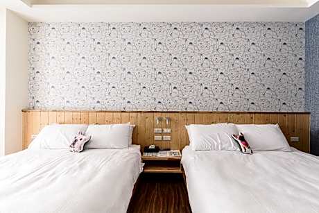 Twin Room with Bathroom