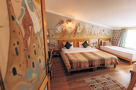 Quadruple Room with Mountain View