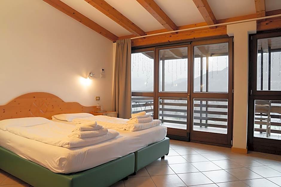 Hotel al Dòs - Breakfast & Private SPA