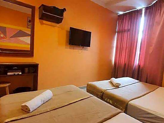 Highway Budget Hotel