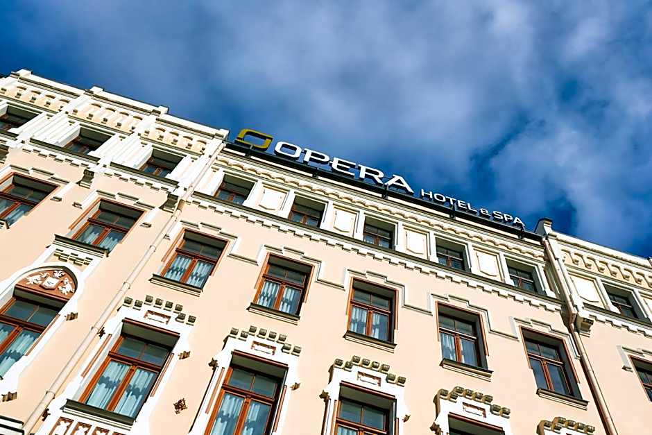 Opera Hotel