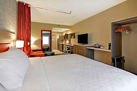 King Studio Suite - Hearing Access/Non-Smoking