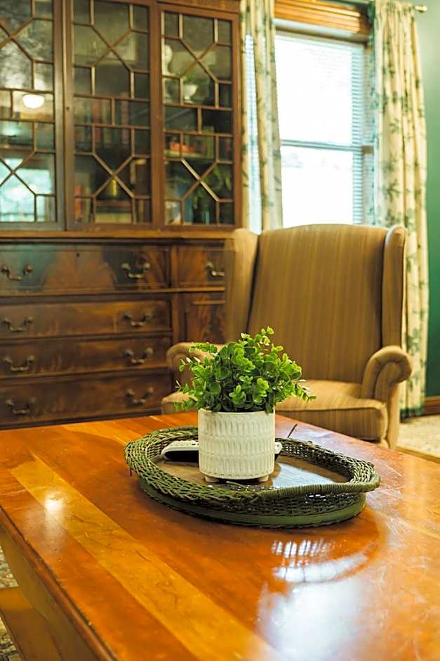 Landoll's Mohican Castle