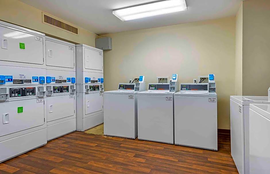 Extended Stay America Suites - Newark - Woodbridge