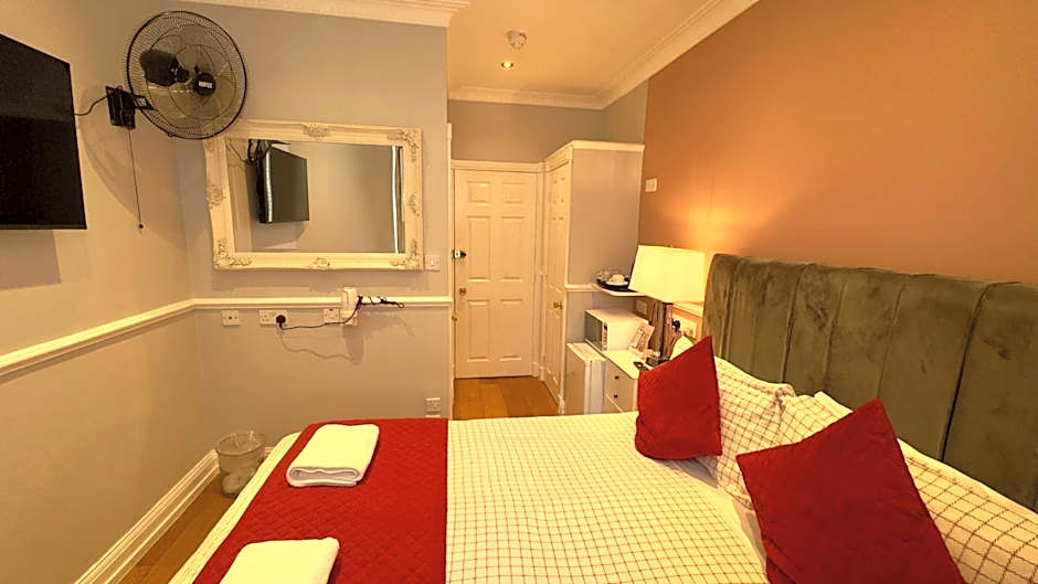 Classic Hyde Park Hotel