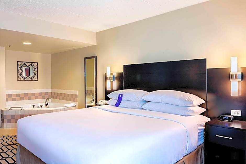Delta Hotels by Marriott Fargo