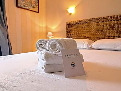 Hôtel Bar Aux Armes D'Estaing - KB HOTEL GROUP